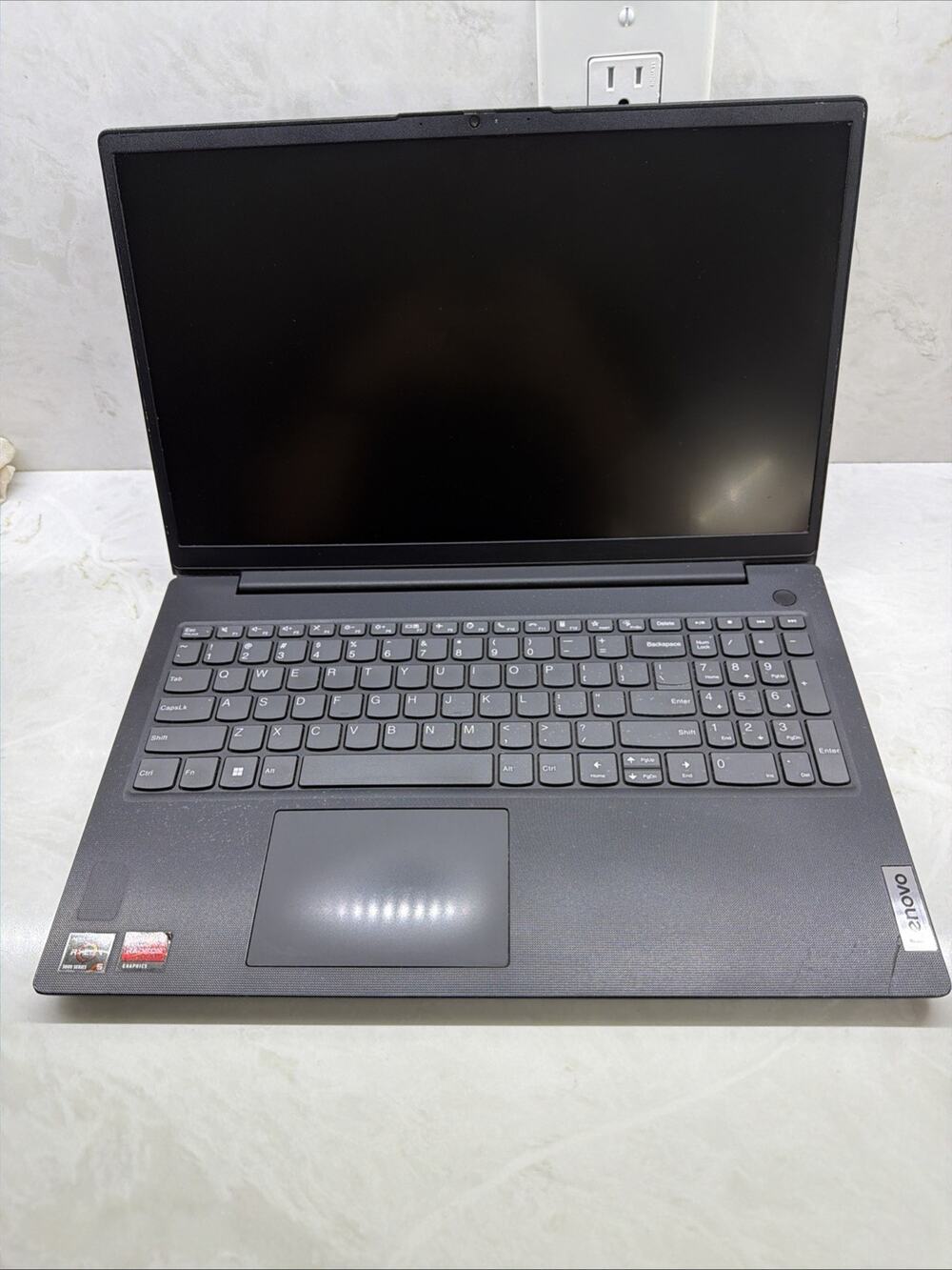 Lenovo V15 G3 ABA 82TV AMD Ryzen 5 5625U 2301Mhz RAM 8GB SSD 256GB Power Read